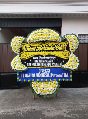 Papan Bunga Duka di Muara Pahu