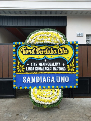 Papan Bunga Duka di Muara Pahu