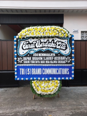 Papan Bunga Duka di Muara Pahu